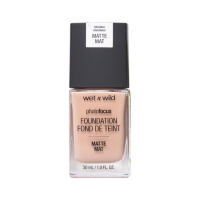 Wet n Wild Photo Focus Matte Foundation in Classic Beige – Flawless Coverage for a Matte Finish