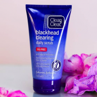 Clean & Clear Blackhead Clearing Daily Scrub 150ml: Banish Blackheads with this Refreshing Scrub