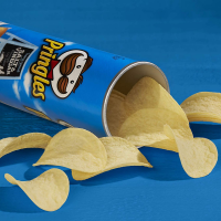 Pringles Salt & Vinegar Chips 158g - Tangy and Crispy Snack Option