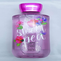 Bath & Body Works Sweet Pea Shower Gel: Pamper Your Skin with our Signature Collection!