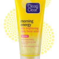 Clean & Clear Morning Energy Skin Brightening Daily Facial Scrub 150 ml - Buy Online Now!