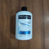 Tresemme Luxurious Moisture Conditioner: Hydrate and Nourish Your Hair