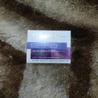 L'Oreal Collagen Wrinkle De-Crease Re-Plumping Night Cream 50ml - Anti-Aging Skincare Solution for Smooth and Youthful Skin