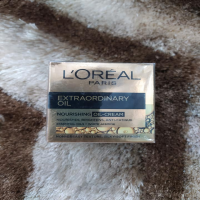 L'Oreal Paris Extraordinary Oil Nourishing Oil-Cream 50ml: Luxurious Hydration for Your Skin
