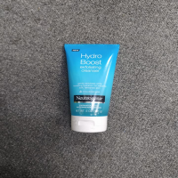 Neutrogena Hydro Boost Gentle Exfoliating with Hyaluronic Acid Facial Cleanser