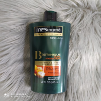 TRESemme BOTANIQUE CURL HYDRATION SHAMPOO | Tresemme