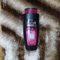 L'Oreal Paris Elvive Shampoo: Strengthen Your Hair with Premium Quality