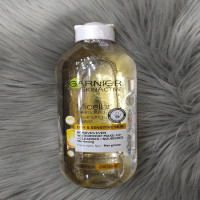 Garnier Micellar Oil Infused cleansing Water 400ml