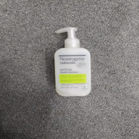 Neutrogena Naturals Purifying Facial Cleanser: Gentle and Effective Skincare Solution