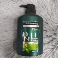 Tresemme Detox and Nourish Shampoo with Ginger and Green Tea｜Tresemme Shampoo