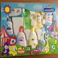 Kodomo Baby Gift Box 8iteam Pack: The Perfect Gift for Your Little One!
