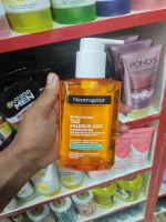 Neutrogena Clear & Defend 2% Salicylic Acid Face&nbsp;Wash 200ml